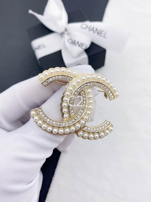 Chanel Brooch 479